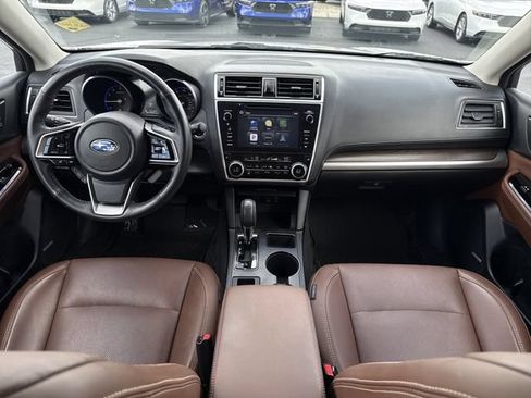 Used 2018 Subaru Outback 2.5i Touring AWD/4WD image 21
