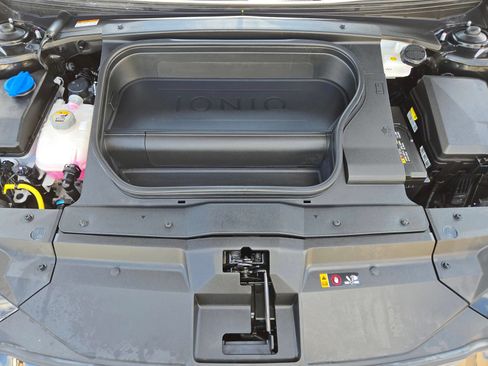 Certified 2023 Hyundai Ioniq 6 SEL RWD image 27