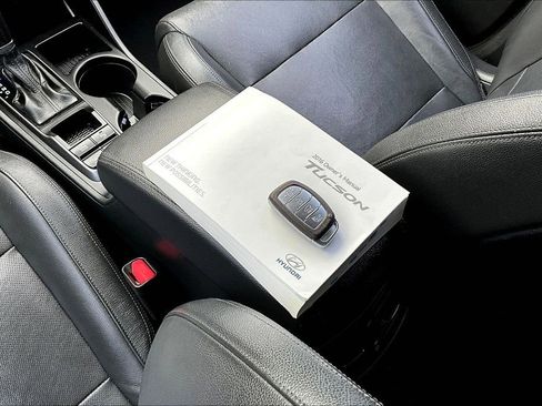 Used 2016 Hyundai Tucson Limited w/ Option Group 03 image 34