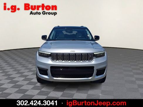 Used 2021 Jeep Grand Cherokee L Summit w/ Advanced Protech Group IV AWD/4WD image 2