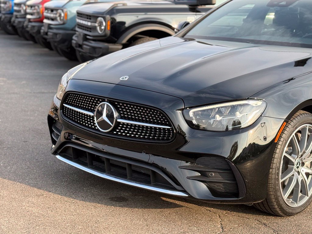 Used 2023 Mercedes-Benz E 450 4MATIC Sedan image 2