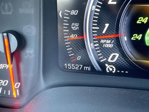 Used 2017 Chevrolet Corvette Z06 w/ Chrome Badge Package image 30