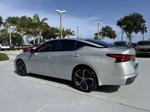 Used 2023 Nissan Altima 2.5 SR FWD image 26