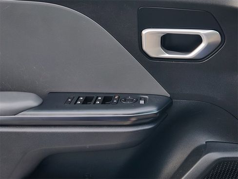 Certified 2025 Kia K4 LXS image 22