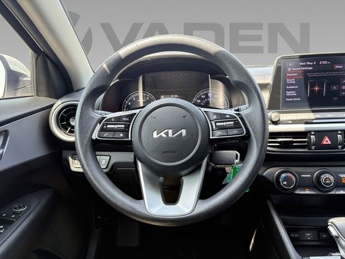 Used 2024 Kia Forte LXS FWD image 10