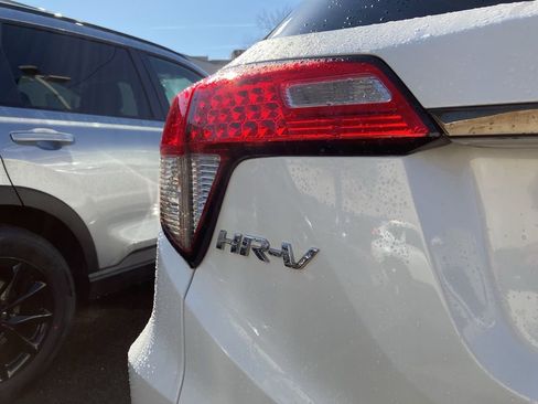 Used 2021 Honda HR-V Sport image 10