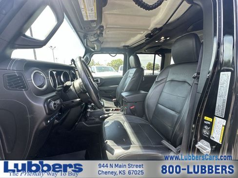 Used 2022 Jeep Wrangler Unlimited Sahara w/ Cold Weather Group AWD/4WD image 11