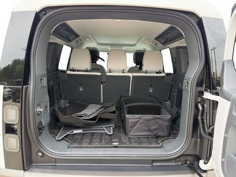 New 2026 Land Rover Defender 110 S AWD/4WD image 18