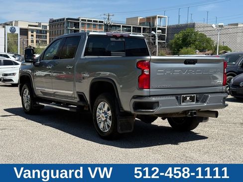 Used 2024 Chevrolet Silverado 3500 High Country w/ Technology Package AWD/4WD image 11