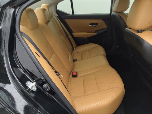 Used 2020 Nissan Sentra SV w/ SV Premium Package FWD image 19