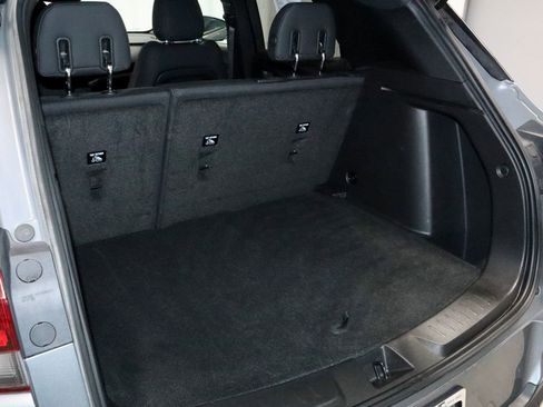 Used 2022 Chevrolet TrailBlazer RS FWD image 13