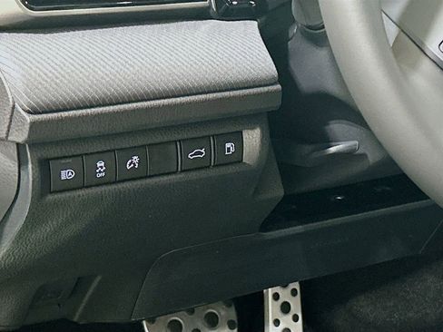 New 2026 Toyota Camry SE FWD image 11
