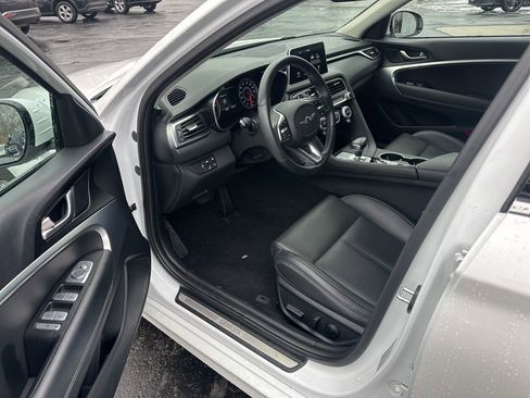 Used 2020 Genesis G70 2.0T image 14