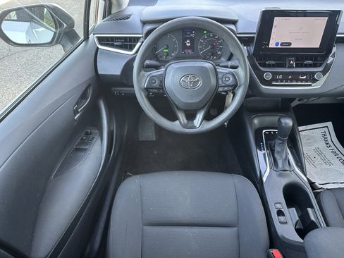Used 2024 Toyota Corolla LE FWD image 21