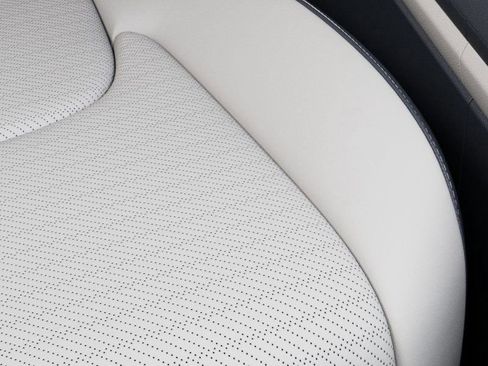 New 2026 Kia Carnival SX Prestige FWD image 24