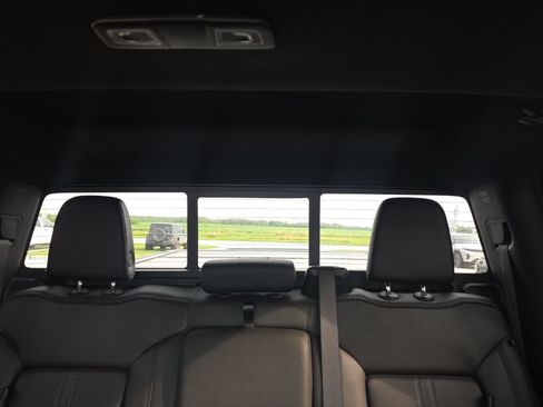 Used 2024 Chevrolet Silverado 1500 High Country AWD/4WD image 20