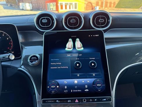 New 2026 Mercedes-Benz GLC 300 4MATIC image 31