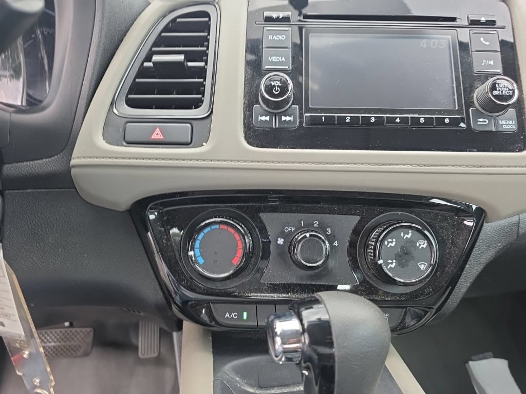 Used 2022 Honda HR-V LX image 17