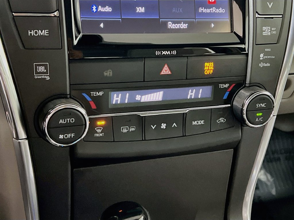 Certified 2017 Toyota Camry XLE w/ Moonroof Package FWD image 14