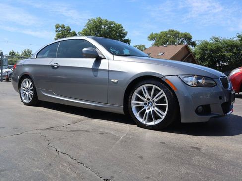 Used 2010 BMW 335i Convertible RWD image 8