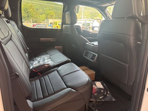 New 2026 Ford F250 Platinum image 23