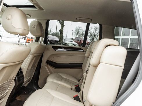 Used 2019 Mercedes-Benz GLS 450 4MATIC image 27