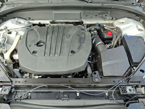 Certified 2023 Volvo XC60 B5 Core w/ Climate Package image 28