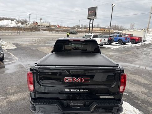 Used 2022 GMC Sierra 1500 Elevation w/ Elevation Premium Package image 5