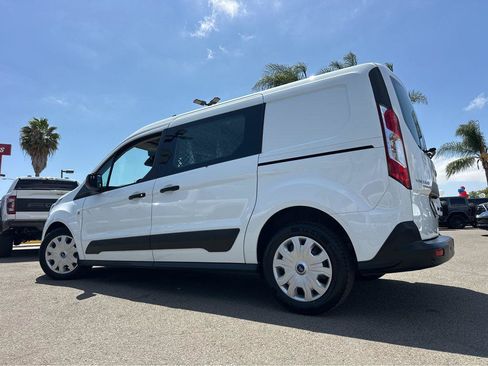 Used 2022 Ford Transit Connect XLT FWD image 3