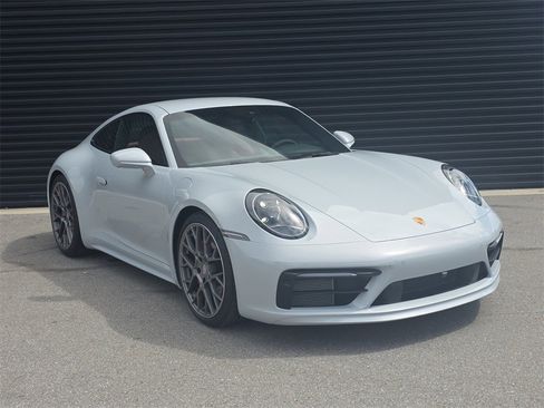 Used 2024 Porsche 911 Carrera S image 9