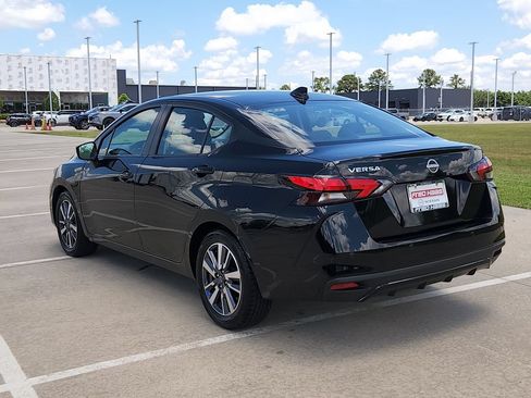 Used 2025 Nissan Versa SV FWD image 7