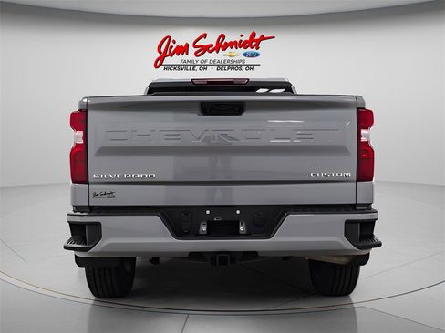 Used 2024 Chevrolet Silverado 1500 Custom image 5