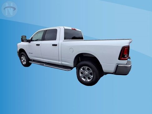 Used 2025 RAM 2500 Big Horn AWD/4WD image 6