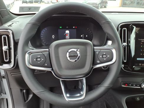 New 2026 Volvo XC40 B5 Ultra w/ Climate Package AWD/4WD image 14