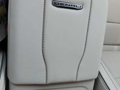 New 2026 GMC Yukon Denali w/ Advanced Technology Package RWD image 33