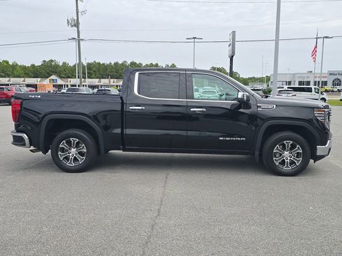 Certified 2025 GMC Sierra 1500 SLT AWD/4WD image 6