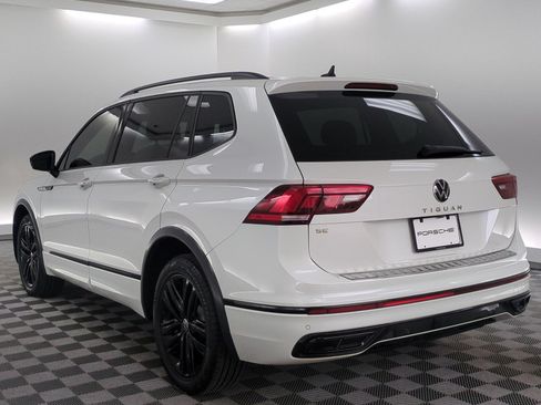 Used 2022 Volkswagen Tiguan SE R-Line FWD image 3