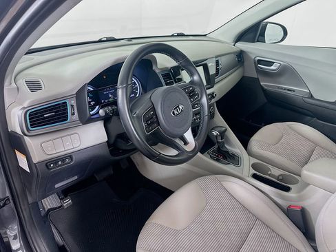 Used 2019 Kia Niro LX image 9