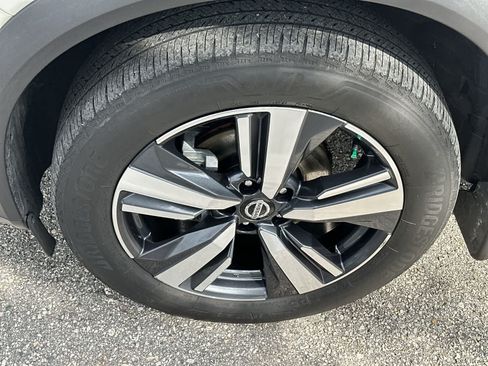 Used 2021 Nissan Rogue SL w/ Premium Package AWD/4WD image 13