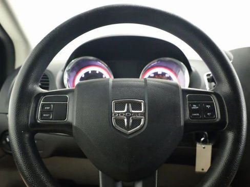 Used 2020 Dodge Grand Caravan SE image 16