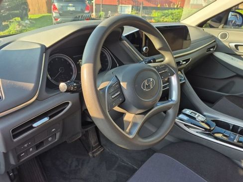 Used 2023 Hyundai Sonata SEL w/ Preferred Accessory Package FWD image 10