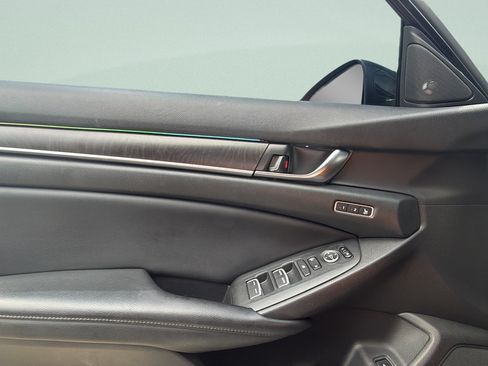 Used 2018 Honda Accord EX-L image 20