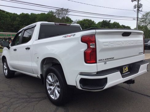 Used 2019 Chevrolet Silverado 1500 Custom w/ Custom Value Package AWD/4WD image 10