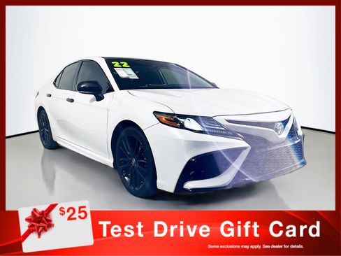 Used 2022 Toyota Camry XSE image 1