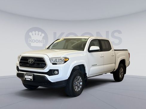 Used 2019 Toyota Tacoma SR5 AWD/4WD image 4