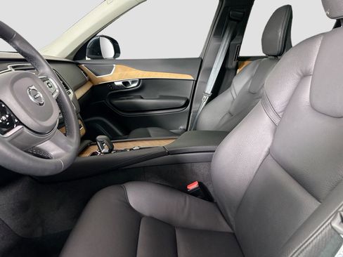 Used 2024 Volvo XC90 B6 Plus w/ Protection Package Premier image 21