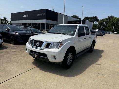 Used 2019 Nissan Frontier SV RWD image 3