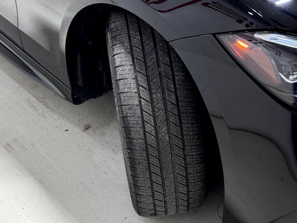 Used 2023 Mercedes-Benz C 300 4MATIC Sedan image 6