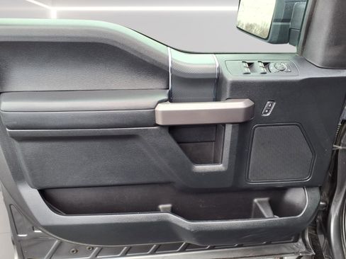 Used 2020 Ford F150 XLT w/ Equipment Group 302A Luxury image 14