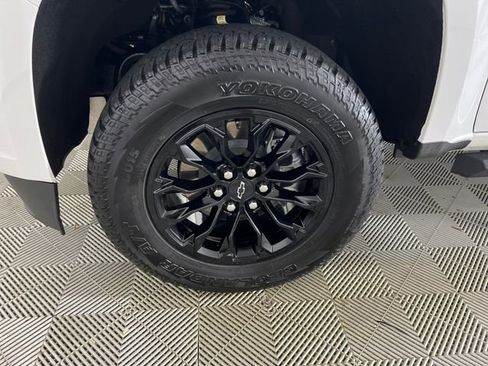 Used 2022 Chevrolet Colorado Z71 w/ Trail Boss Package image 25